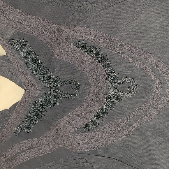 Sleeveless blouse, amazing details, size 4 - Picture 2 of 7